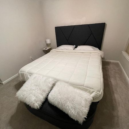 Insperit Home At Galleria With Heated Pool Spa Хюстън Екстериор снимка