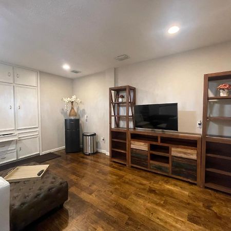 Insperit Home At Galleria With Heated Pool Spa Хюстън Екстериор снимка