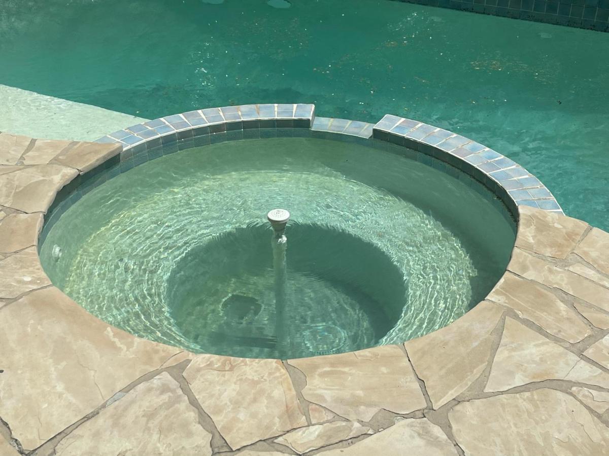 Insperit Home At Galleria With Heated Pool Spa Хюстън Екстериор снимка