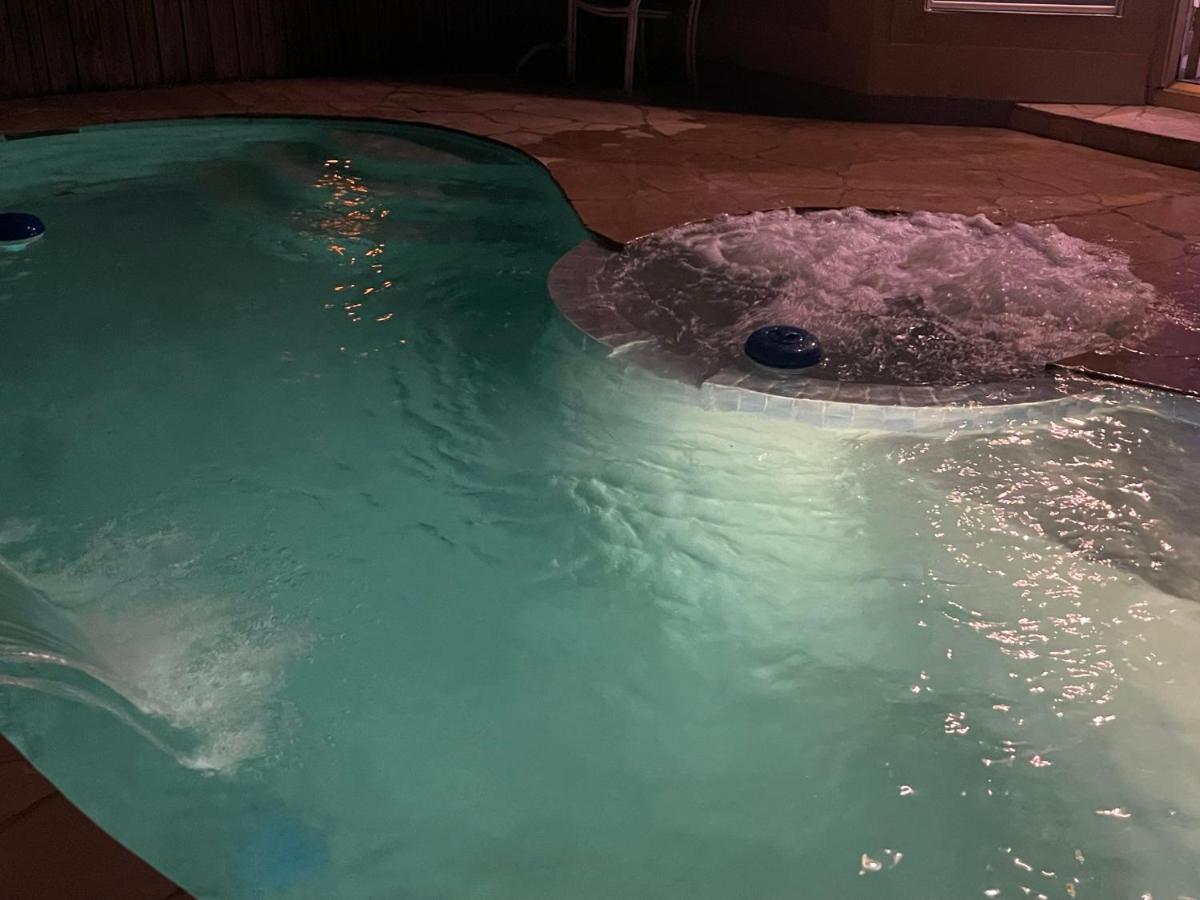 Insperit Home At Galleria With Heated Pool Spa Хюстън Екстериор снимка