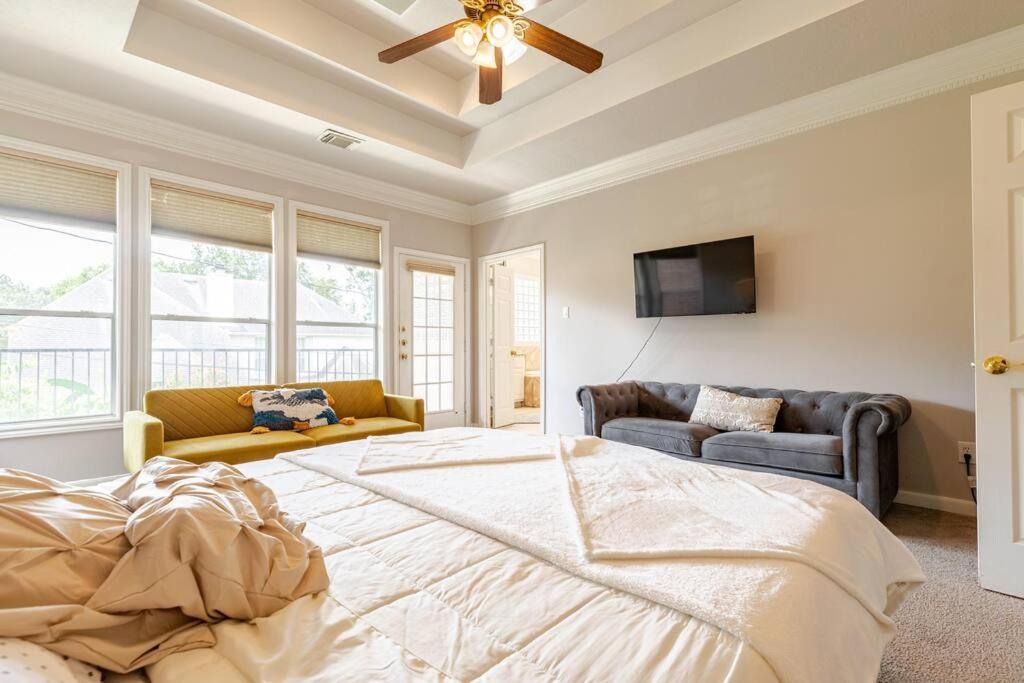 Insperit Home At Galleria With Heated Pool Spa Хюстън Екстериор снимка
